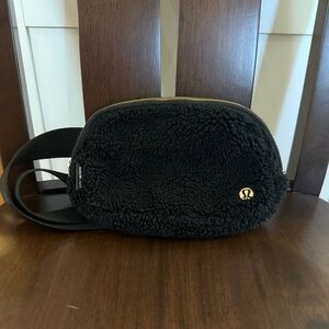 lululemon athletica Black Sherpa Crossbody Bag